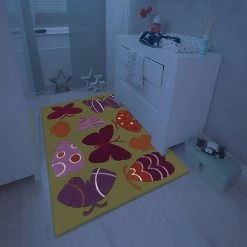 Arte Espina Tapis enfant Glowy Butterfly - Fibres synthétiques - Multicolore -Tapis Soldes Boutique 1000158349 190214 06194400107 MOOD GALLERYIMAGES P000000001000158349 mood