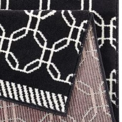 Zala Living Tapis Chain - Tissu - Noir / Blanc - 200 x 290 cm 10 Zala Living Tapis Chain - Tissu - Noir / Blanc - 200 x 290 cm -Tapis Soldes Boutique 1000172338 190507 14313900176 GALLERYIMAGES P000000001000172338