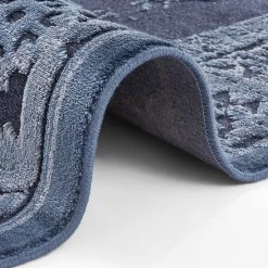 ELLE DECORATION Tapis Vilaine - Viscose - Bleu marine - 160 x 230 cm 9 ELLE DECORATION Tapis Vilaine - Viscose - Bleu marine - 160 x 230 cm -Tapis Soldes Boutique 1000193665 191112 14104300056 DETAILS P000000001000193665