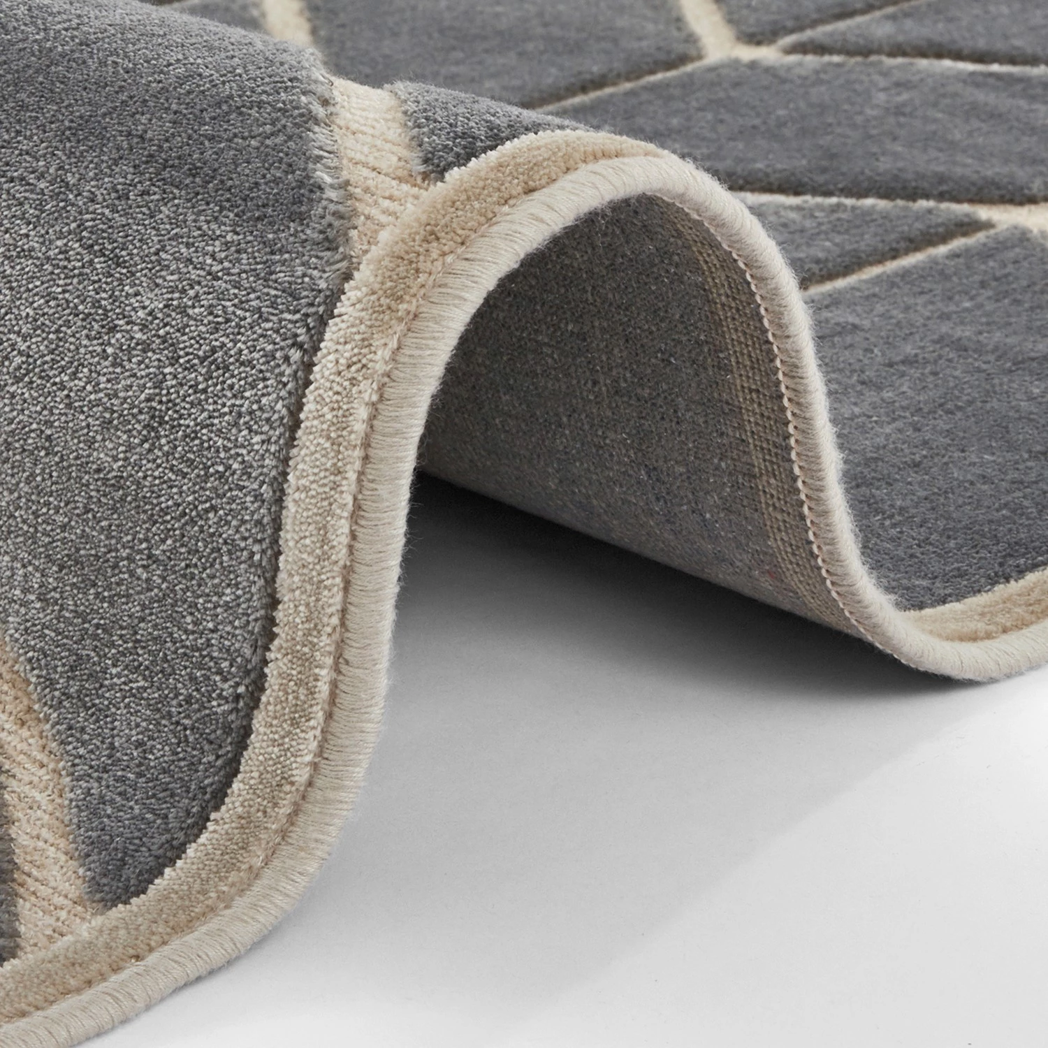 ELLE DECORATION Tapis Loire - Viscose - Gris / Crème - 80 x 125 cm 6 ELLE DECORATION Tapis Loire - Viscose - Gris / Crème - 80 x 125 cm – Image 4