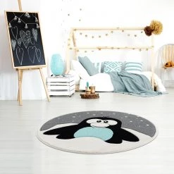 Svanhilde Tapis enfant rond Pingouin Elliot - Microfibre - Gris / Noir 6 Svanhilde Tapis enfant rond Pingouin Elliot - Microfibre - Gris / Noir -Tapis Soldes Boutique 1000197996 211006 143920000022 MOOD DETAILS P000000001000197996 mood