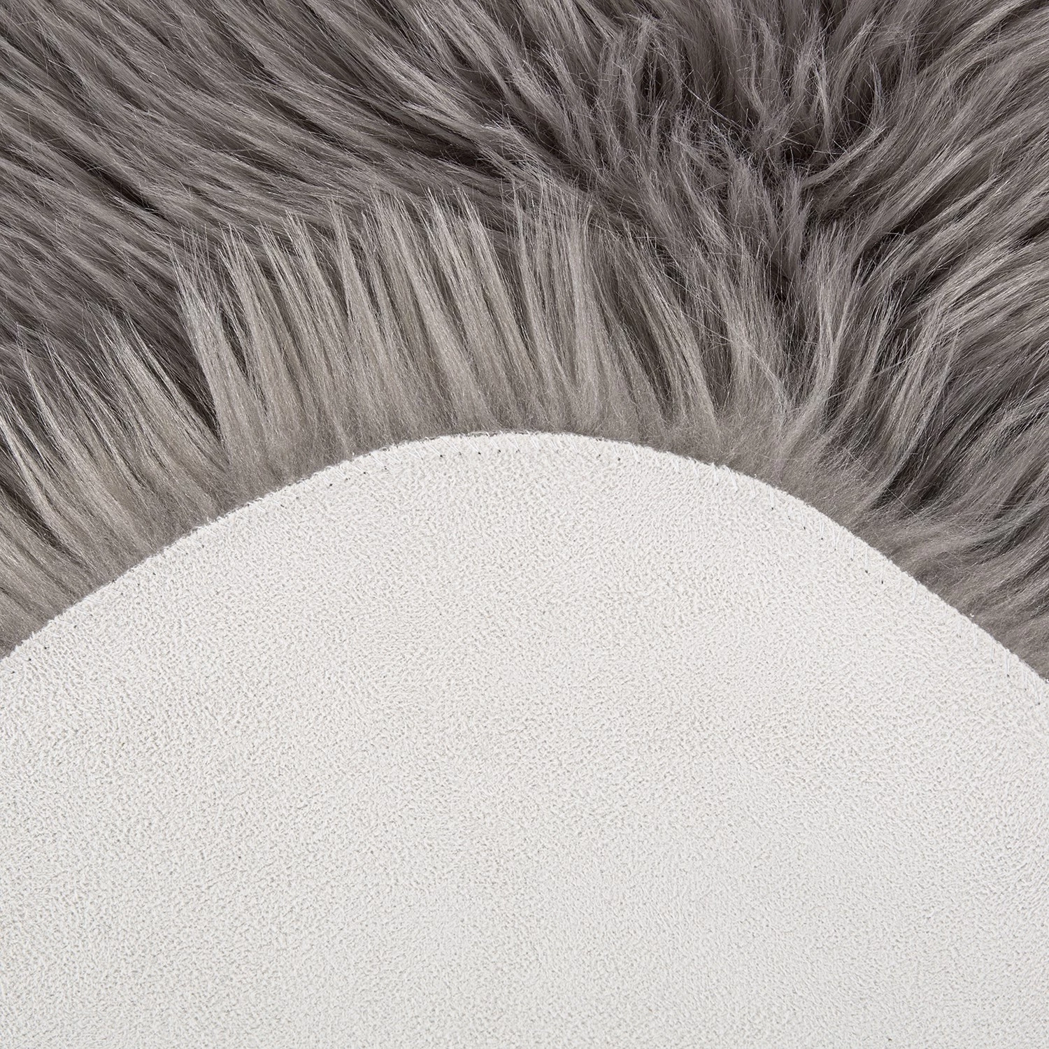 Andiamo Tapis en fourrure Ovium - Acrylique / Polyester - Taupe 8 Andiamo Tapis en fourrure Ovium - Acrylique / Polyester - Taupe – Image 6