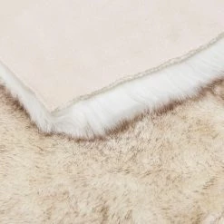 Astra Fourrure synthétique Lucia II - Tissu - Beige - 120 x 180 cm -Tapis Soldes Boutique 1000239337 210415 09584601139 DETAILS P000000001000239337