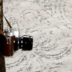 Esprit Home Tapis Elda - Fibres synthétiques - Gris - 80 x 150 cm -Tapis Soldes Boutique 1000240593 210329 08524202619 DETAILS P000000001000240593