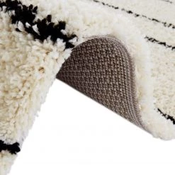 Top Square Tapis épais Gonesse I - Polypropylène - Crème / Noir - 80 x 150 cm 7 Top Square Tapis épais Gonesse I - Polypropylène - Crème / Noir - 80 x 150 cm -Tapis Soldes Boutique 1000249039 210316 09292500243 DETAILS P000000001000249039