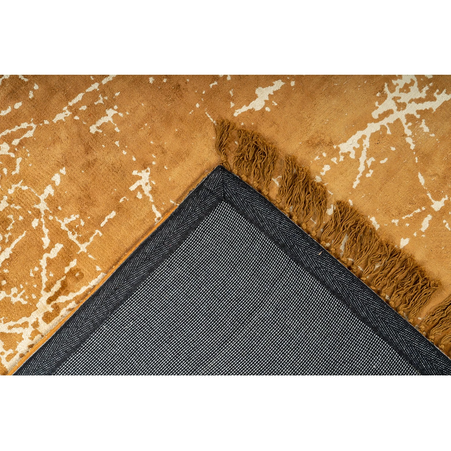 Kayoom Tapis Dolce Vita 225 - Viscose - Doré - 120 x 170 cm 7 Kayoom Tapis Dolce Vita 225 - Viscose - Doré - 120 x 170 cm – Image 5