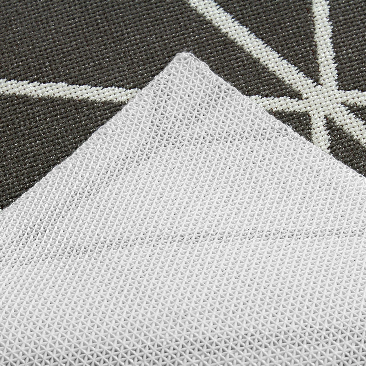 Top Square Tapis intérieur / extérieur M2K - Fibres synthétiques - Ivoire / Gris - 140 x 200 cm 6 Top Square Tapis intérieur / extérieur M2K - Fibres synthétiques - Ivoire / Gris - 140 x 200 cm – Image 4