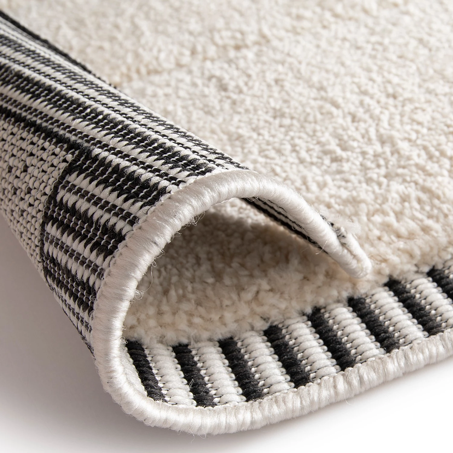 Top Square Tapis Estelle - Fibres synthétiques - Blanc 5 Top Square Tapis Estelle - Fibres synthétiques - Blanc – Image 3