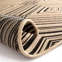 Top Square Tapis intérieur / extérieur Statesville - Fibres synthétiques - Beige / Noir 11 Top Square Tapis intérieur / extérieur Statesville - Fibres synthétiques - Beige / Noir -Tapis Soldes Boutique 1000273021 210707 10220200671 DETAILS P000000001000273021