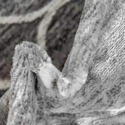 Top Square Tapis de couloir Titan Trellis II - Polypropylène / Envers : - Gris foncé 19 Top Square Tapis de couloir Titan Trellis II - Polypropylène / Envers : - Gris foncé -Tapis Soldes Boutique 1000284690 210819 14181902719 DETAILS P000000001000284690