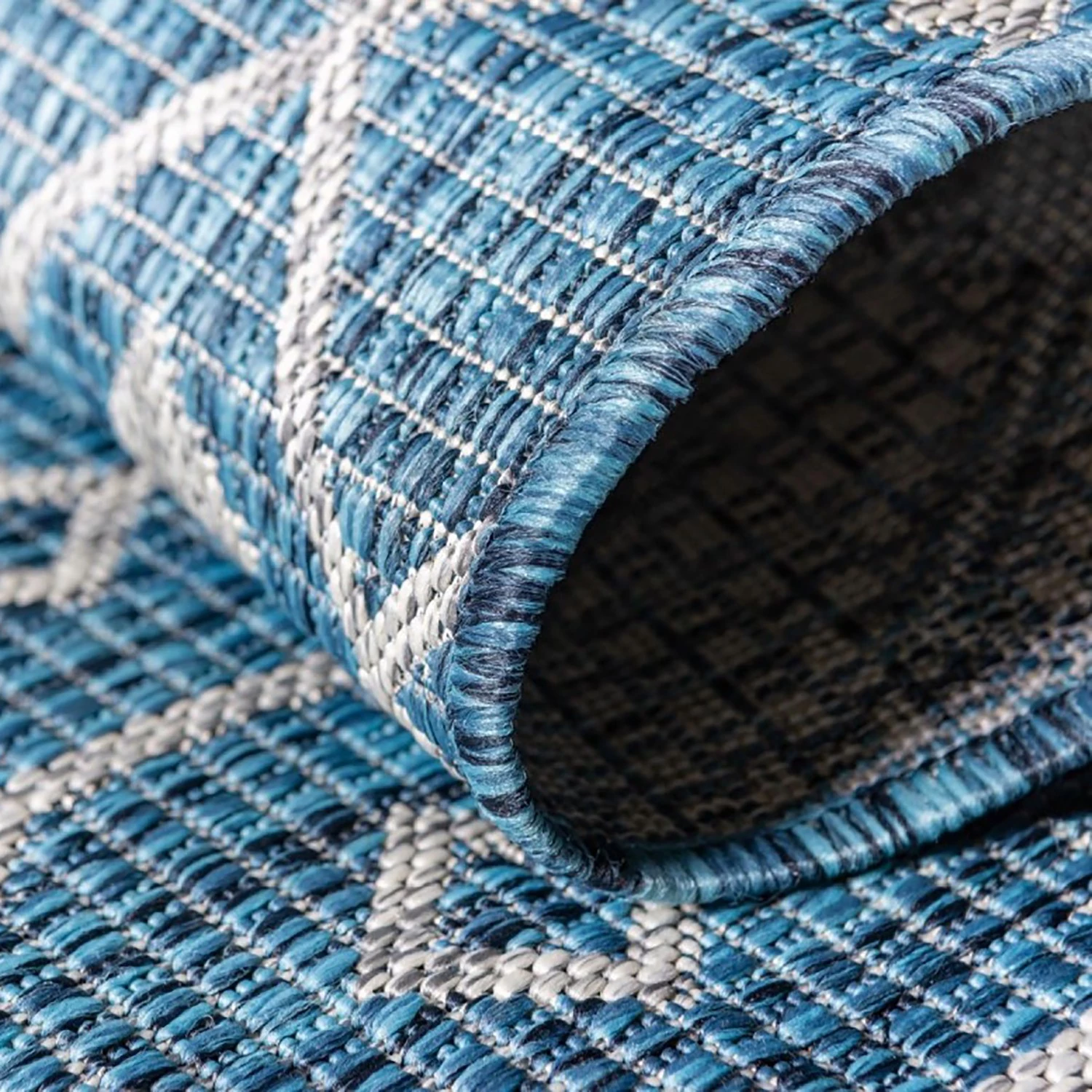 Top Square Tapis intérieur / ext. Cloud Crosses VII - polypropylène - Bleu pétrole 6 Top Square Tapis intérieur / ext. Cloud Crosses VII - polypropylène - Bleu pétrole – Image 4