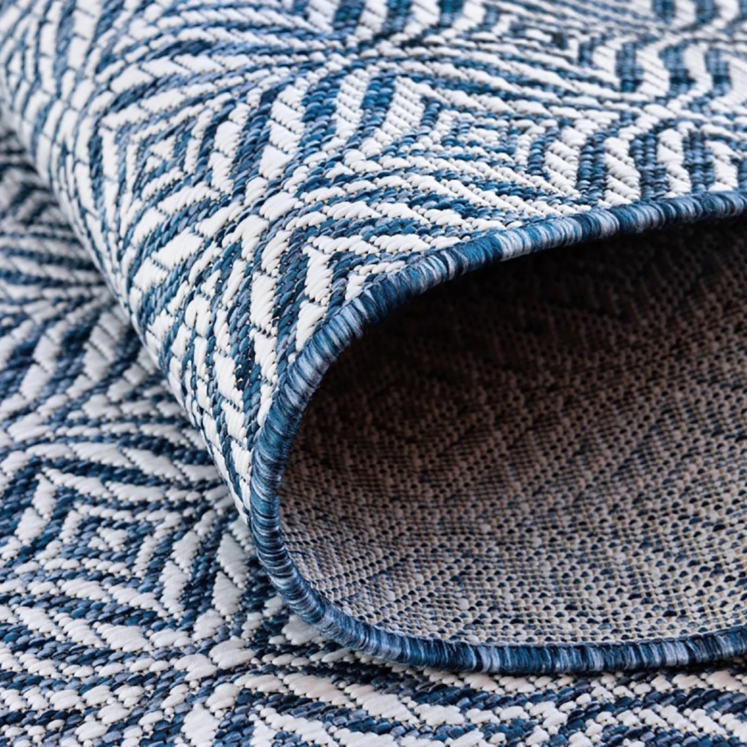 Top Square Tapis intérieur / ext. Cloud Crosses IV - Polypropylène - Bleu marine - 150 x 245 cm 11 Top Square Tapis intérieur / ext. Cloud Crosses IV - Polypropylène - Bleu marine - 150 x 245 cm – Image 9