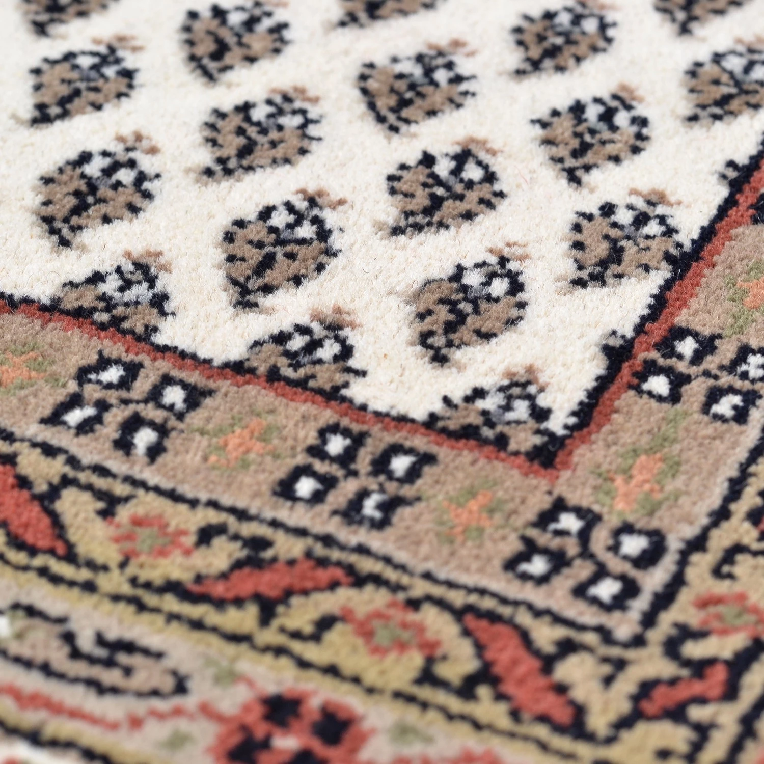 THEKO die markenteppiche Tapis en laine Chandi I - Laine vierge - Marron - 60 x 90 cm 10 THEKO die markenteppiche Tapis en laine Chandi I - Laine vierge - Marron - 60 x 90 cm – Image 8