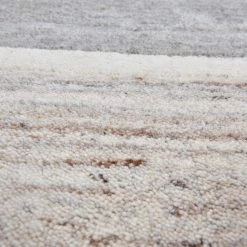 THEKO die markenteppiche Tapis en laine Lori Dream Super - Laine vierge - Beige - 140 x 200 cm -Tapis Soldes Boutique 1000301911 211117 17191300346 DETAILS P000000001000301911