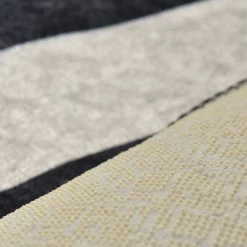 Top Square Tapis Zebra - Velours / Poylester - Noir / Blanc -Tapis Soldes Boutique 1000307669 211110 08320700202 DETAILS P000000001000307669