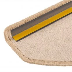 Andiamo Tapis d‘escalier Newport (lot de 2) - Polypropylène - Beige 13 Andiamo Tapis d‘escalier Newport (lot de 2) - Polypropylène - Beige -Tapis Soldes Boutique 1000316948 220104 14384500166 DETAILS P000000001000316948