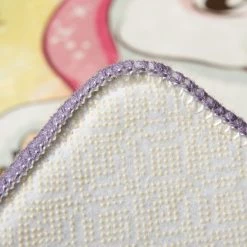 Top Square Tapis enfant Unicorn - Velours - Multicolore - 140 x 190 cm 10 Top Square Tapis enfant Unicorn - Velours - Multicolore - 140 x 190 cm -Tapis Soldes Boutique 1000329794 220307 031 DETAILS P000000001000329794