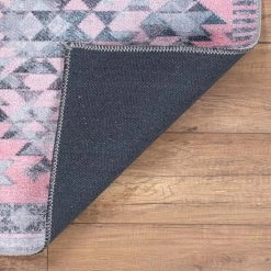 Top Square Tapis Soul III - Polyester - Rose vif -Tapis Soldes Boutique 1000329894 220307 033 DETAILS P000000001000329894