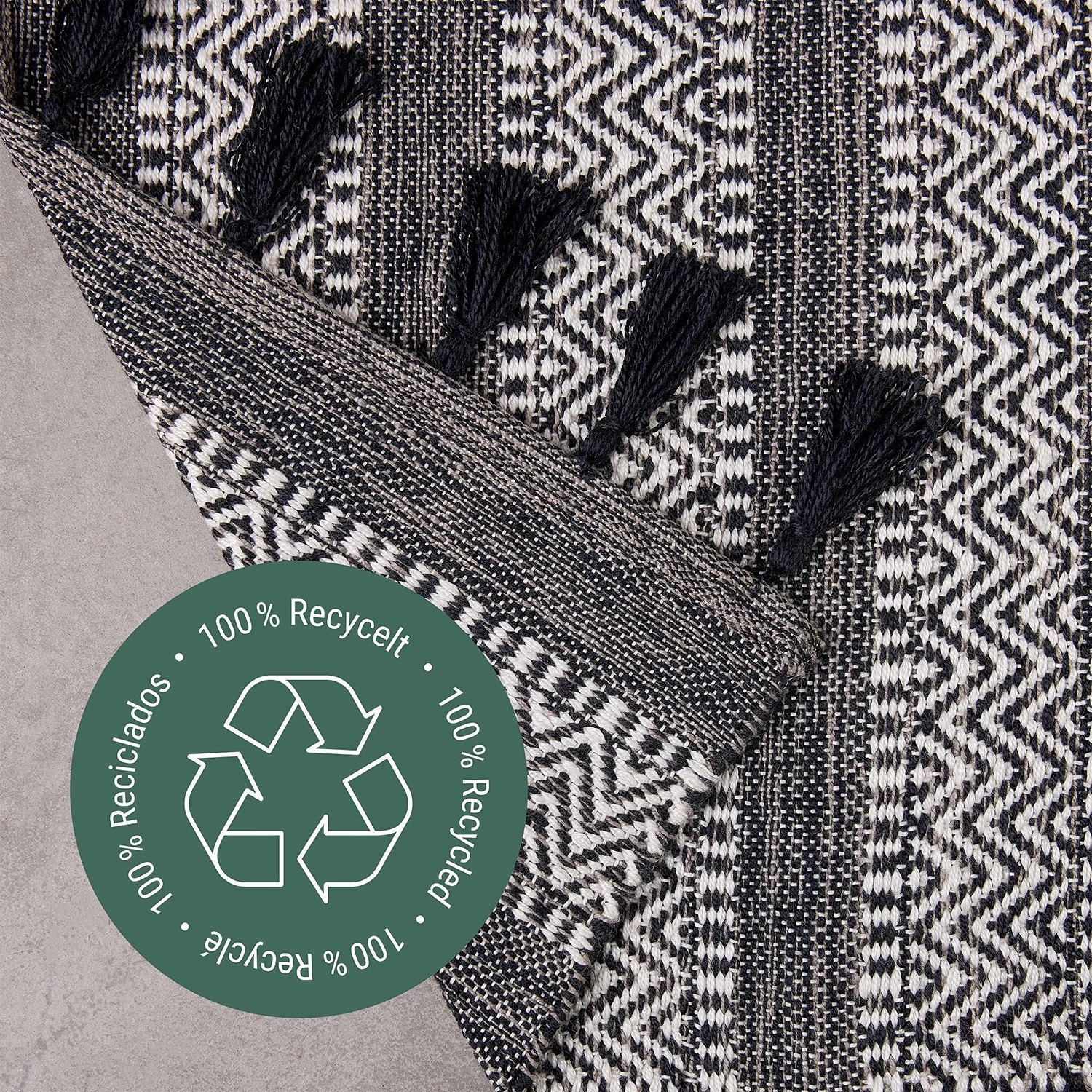 Butlers Tapis int. / ext. DEJA VU III - PET - Noir / Blanc 7 Butlers Tapis int. / ext. DEJA VU III - PET - Noir / Blanc – Image 5