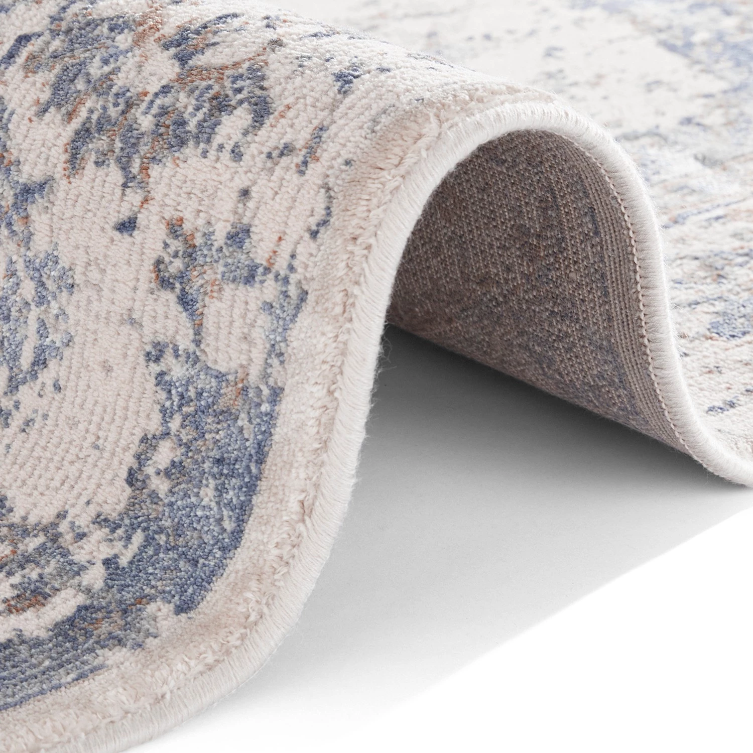 ELLE DECORATION Tapis Corrèze - Viscose / Polyester - Argenté - 80 x 125 cm 6 ELLE DECORATION Tapis Corrèze - Viscose / Polyester - Argenté - 80 x 125 cm – Image 4