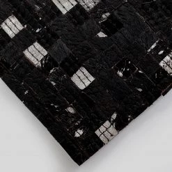 Kare Design Tapis en peau Glorious - Peau de vache / Laine - Noir 11 Kare Design Tapis en peau Glorious - Peau de vache / Laine - Noir -Tapis Soldes Boutique 1000341133 220411 030 DETAILS P000000001000341133