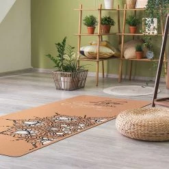 Bilderwelten Tapis de yoga Life Happens Yoga Helps - Face supérieure : liège<br>Face inférieure : caoutchouc naturel -Tapis Soldes Boutique 1000346123 220517 021 MOOD DETAILS P000000001000346123 mood