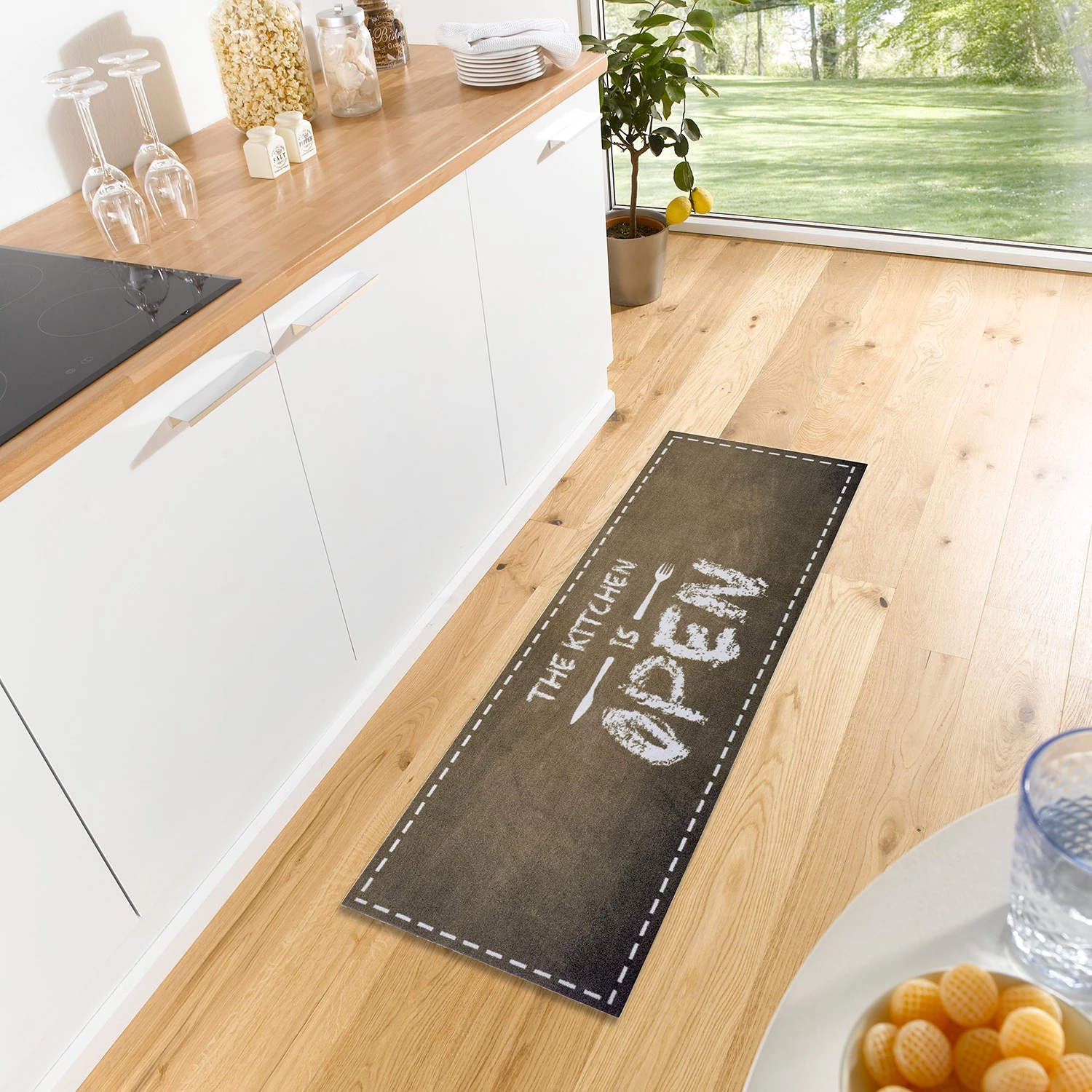 Zala Living Tapis de cuisine The Kitchen is Open - Polyamide - Marron 4 Zala Living Tapis de cuisine The Kitchen is Open - Polyamide - Marron – Image 2