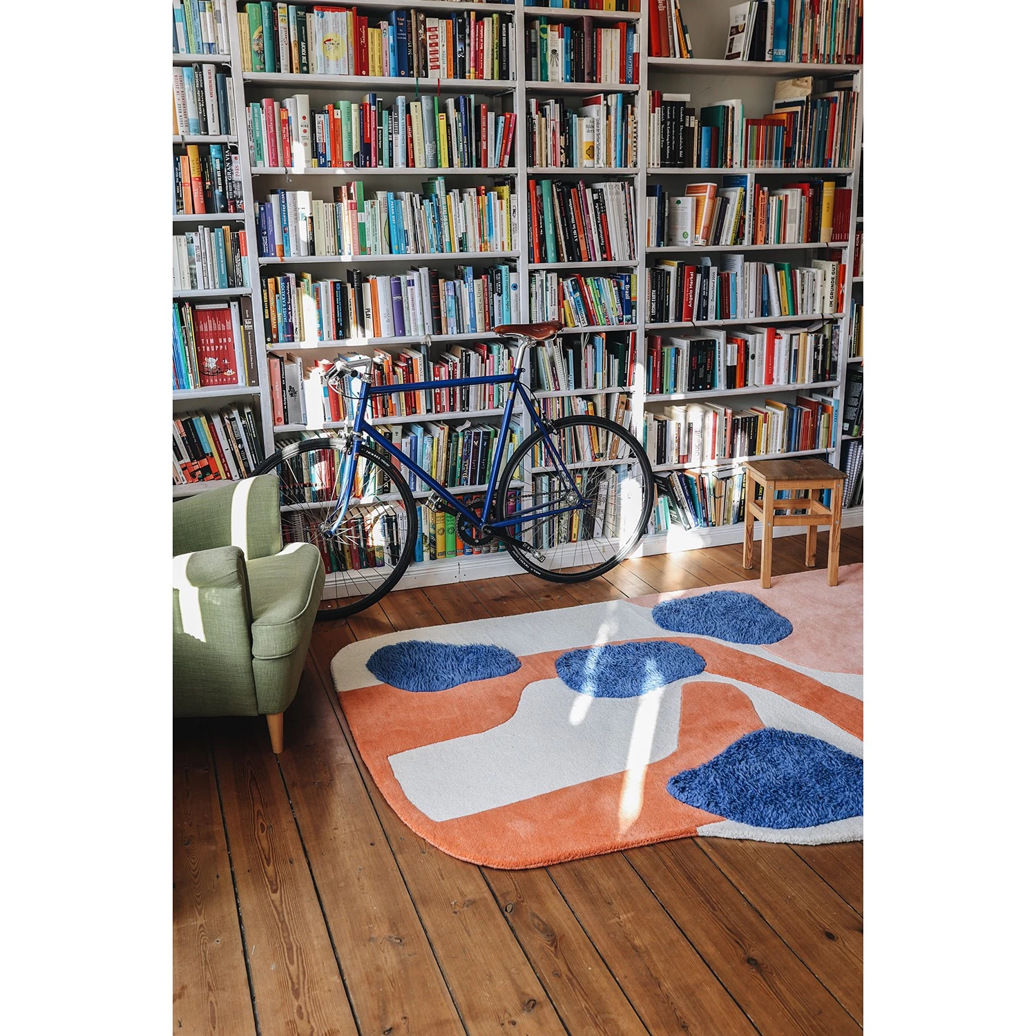 Tom Tailor Tapis Bings Cornflowers - Laine vierge - Bleu / Orange - 160 x 160 cm 5 Tom Tailor Tapis Bings Cornflowers - Laine vierge - Bleu / Orange - 160 x 160 cm – Image 3